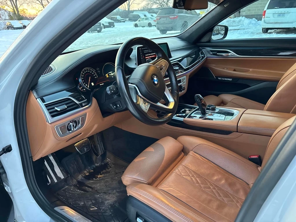BMW 750 i xDrive 2018 * CARFAX * ��� ������������ ������ | Mobile.bg � ����������� 7