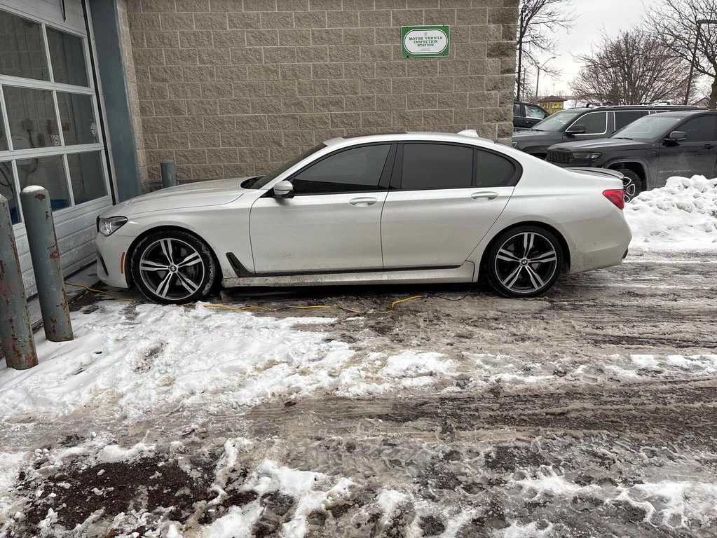 BMW 750 i xDrive 2018 * CARFAX * ��� ������������ ������ | Mobile.bg � ����������� 3