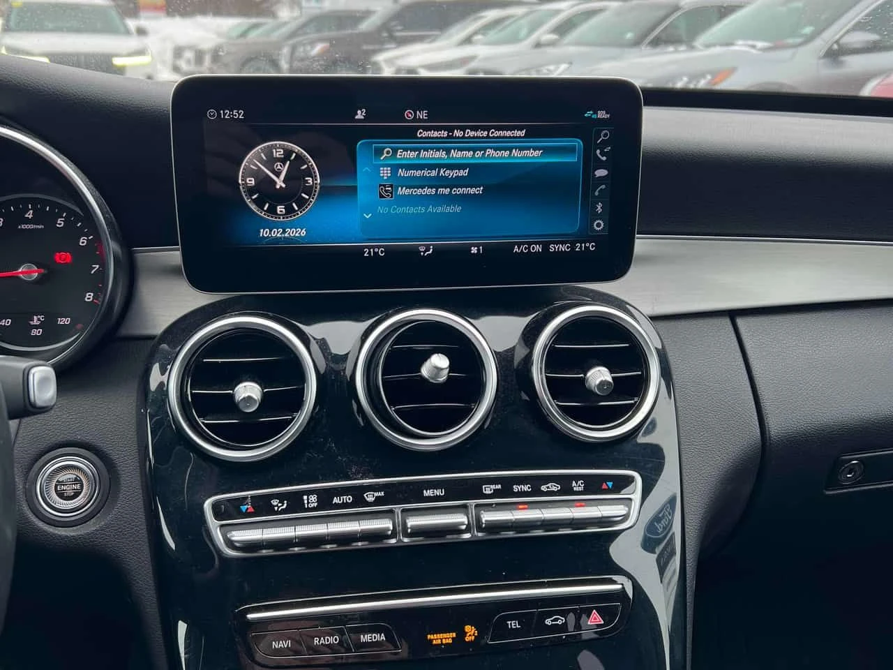 Mercedes-Benz C 300 * БЕЗ ЗАБЕЛЕЖКИ* DISTRONIC* ШИБИДАХ*  - изображение 9