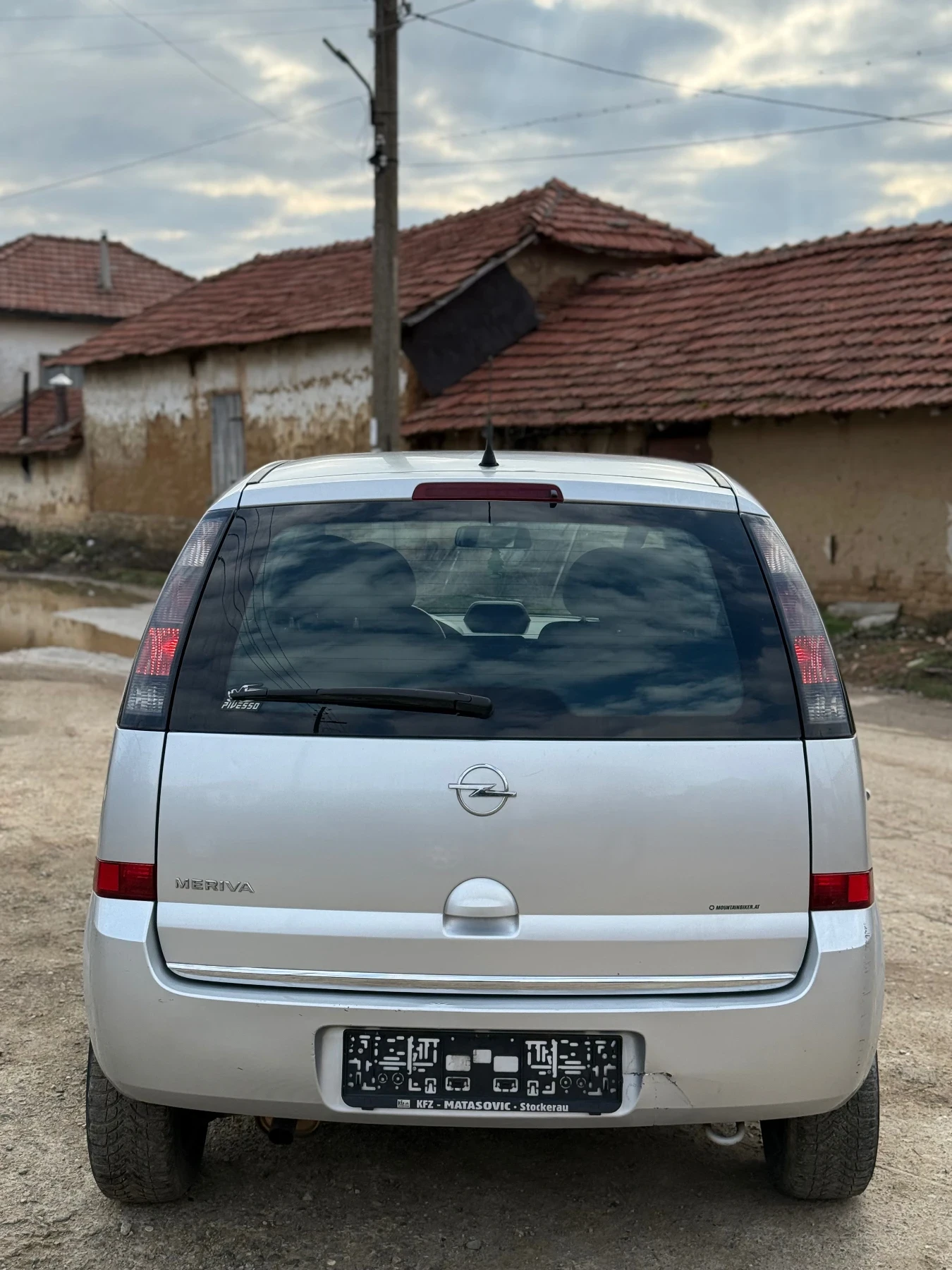 Opel Meriva 1.6 БЕНЗИН* КЛИМАТИК - изображение 3