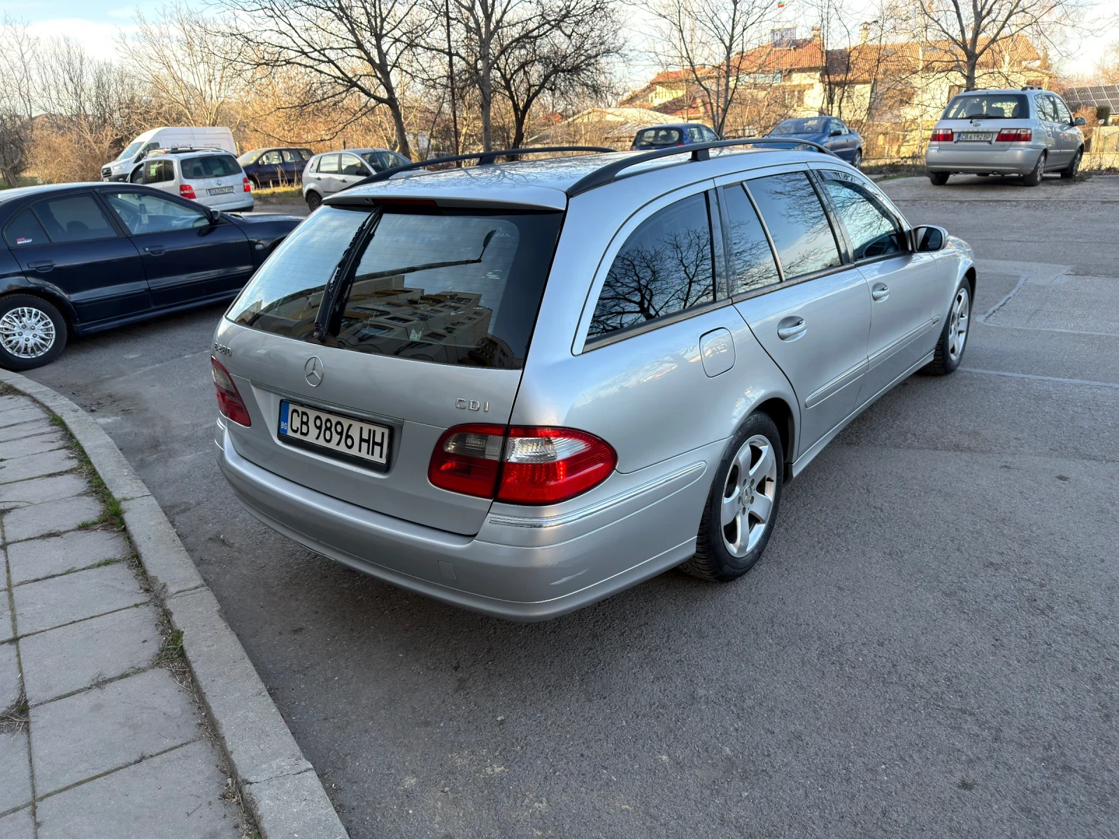 Mercedes-Benz E 270 Автоматик !!!, снимка 5 - Автомобили и джипове - 53786935