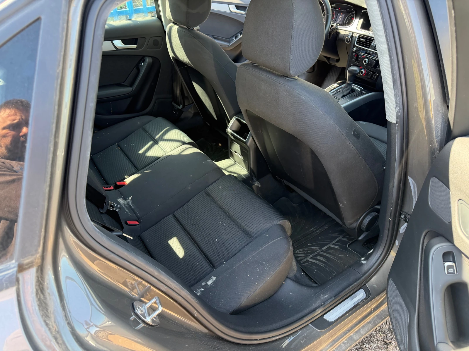 Audi A4 2.0 TDI Facelift, снимка 11 - Автомобили и джипове - 53816154