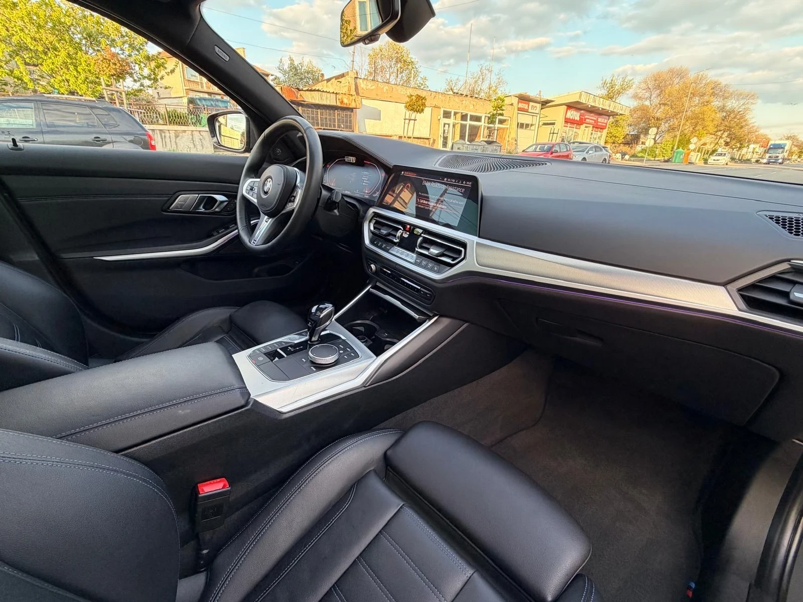 BMW 330 Xi, снимка 12 - Автомобили и джипове - 54297895