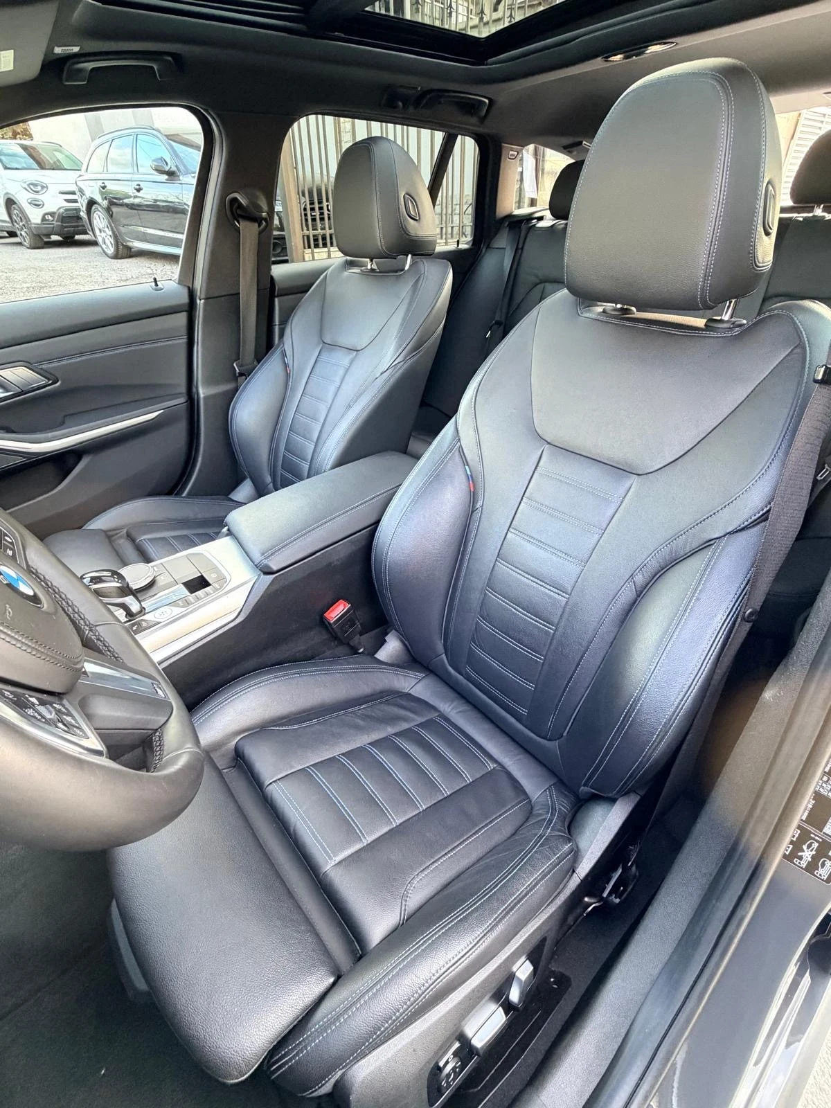 BMW 330 Xi, снимка 9 - Автомобили и джипове - 54297895