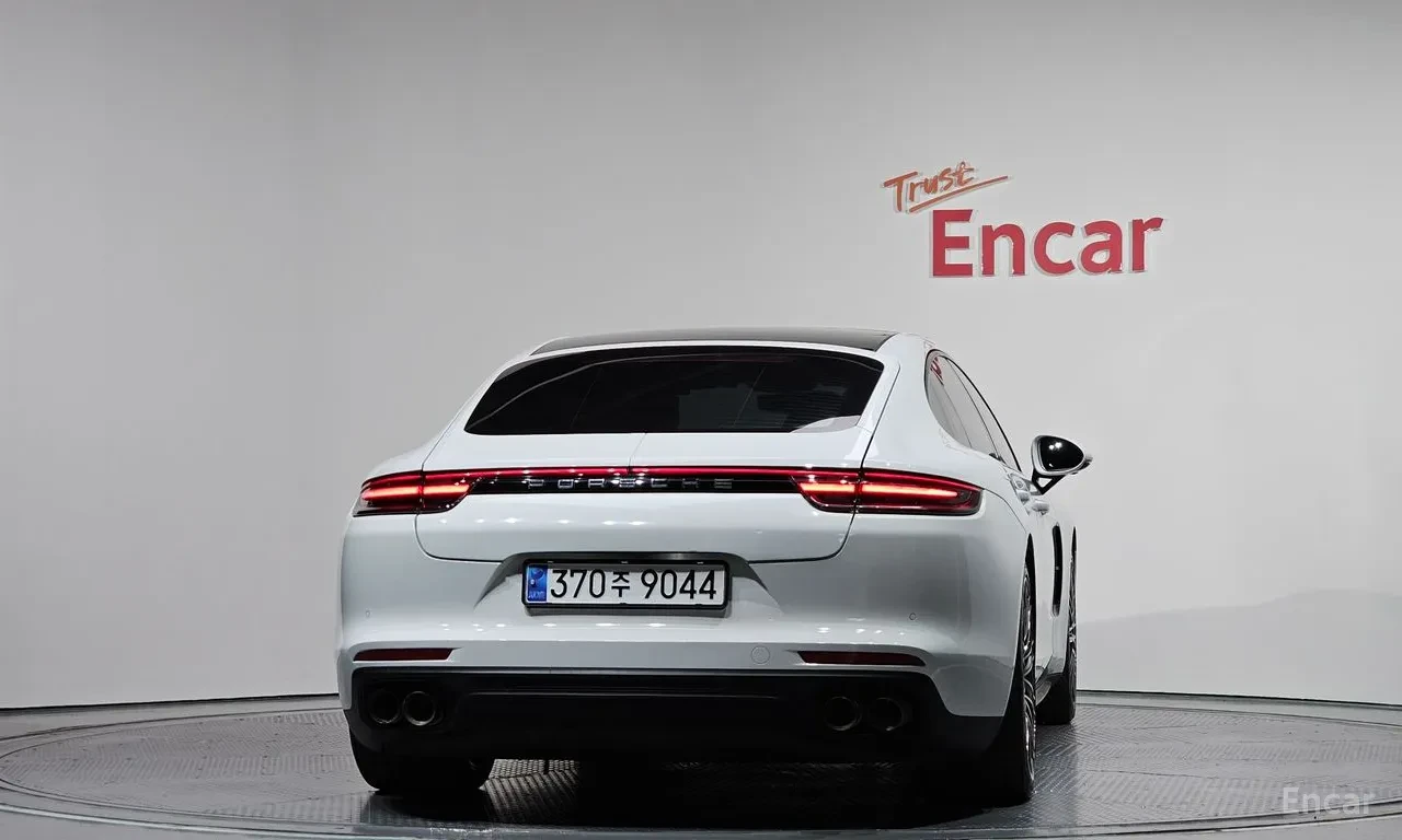 Porsche Panamera E-HYBRID* 360* ОБДУХ* 462КС+ , снимка 2 - Автомобили и джипове - 54611165