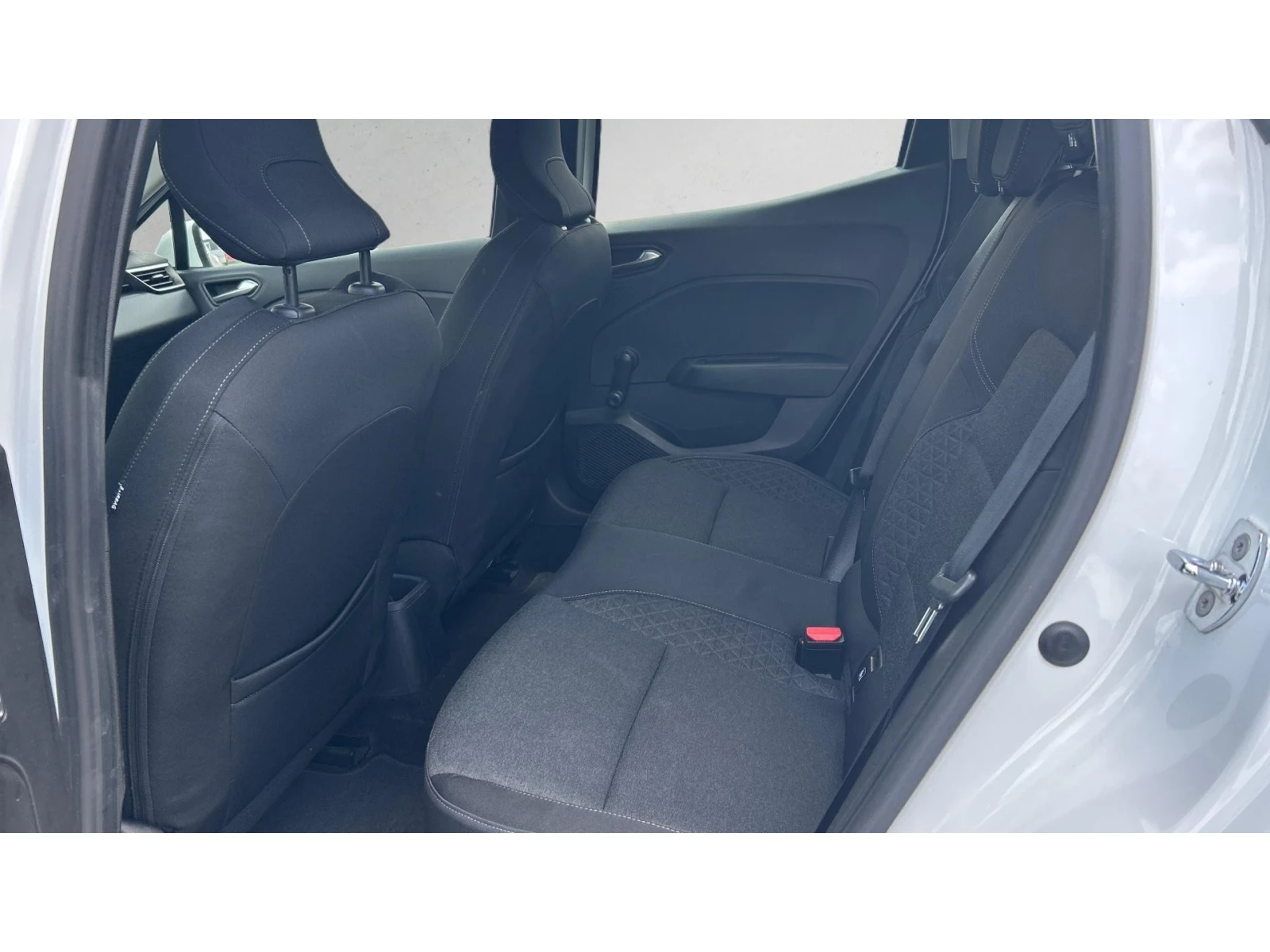 Renault Clio Clio 1.0 TCe  100 A/T, Месечна вноска от 199  , снимка 12 - Автомобили и джипове - 54633442