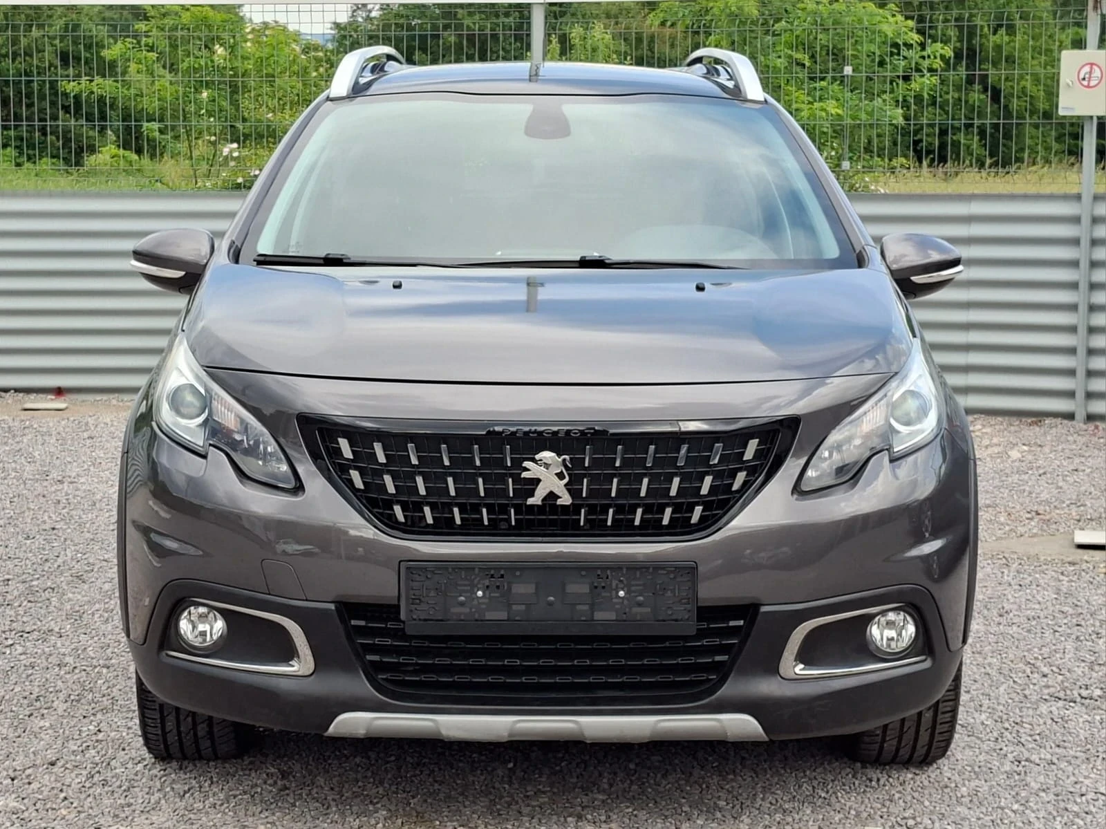 Peugeot 2008 1.6HDI-120кс-ПАНОРАМА-КОЖЕН САЛОН, снимка 3 - Автомобили и джипове - 54767067