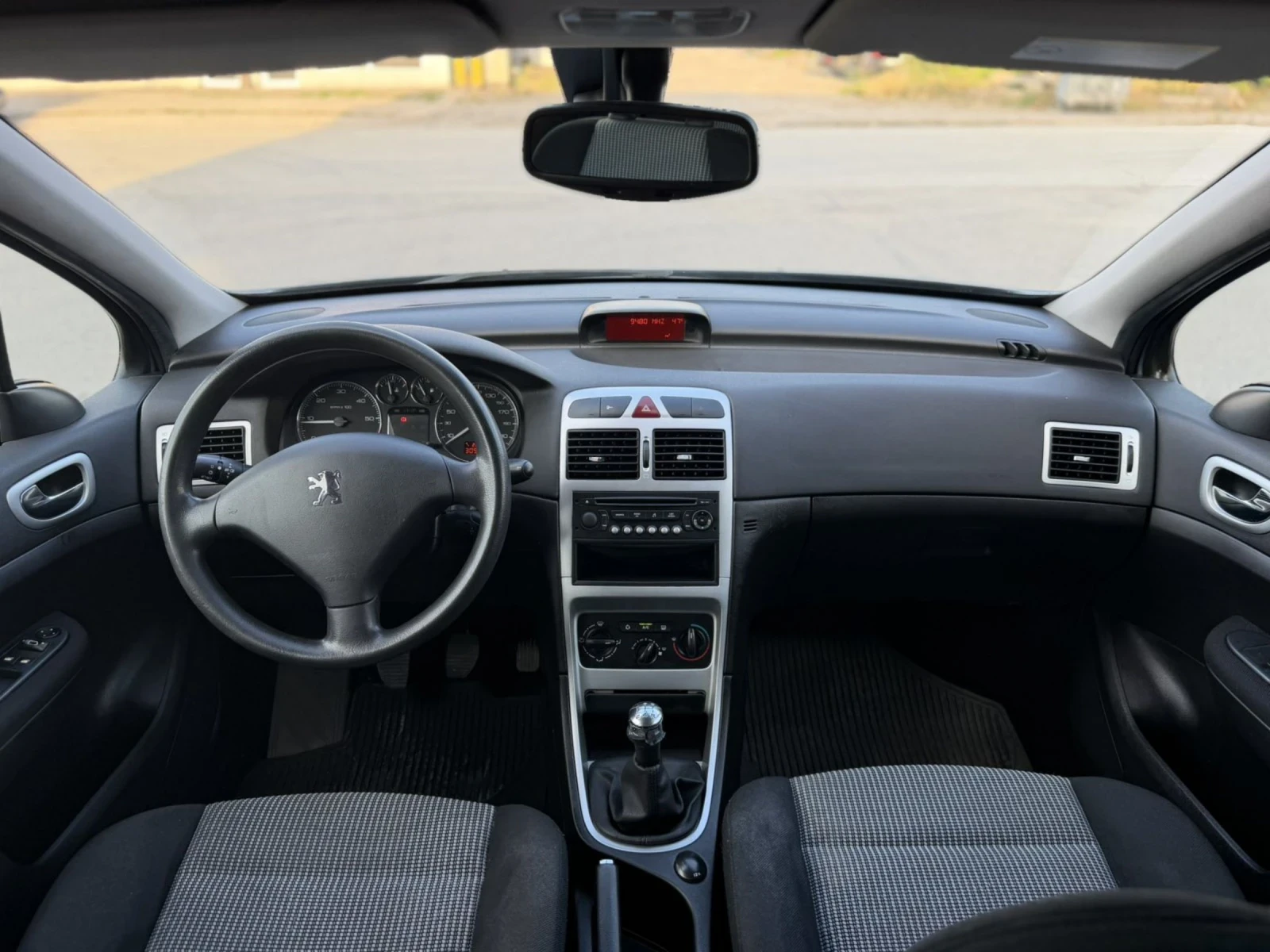 Peugeot 307 1.6 HDI* Face-Lift , снимка 4 - Автомобили и джипове - 55105416