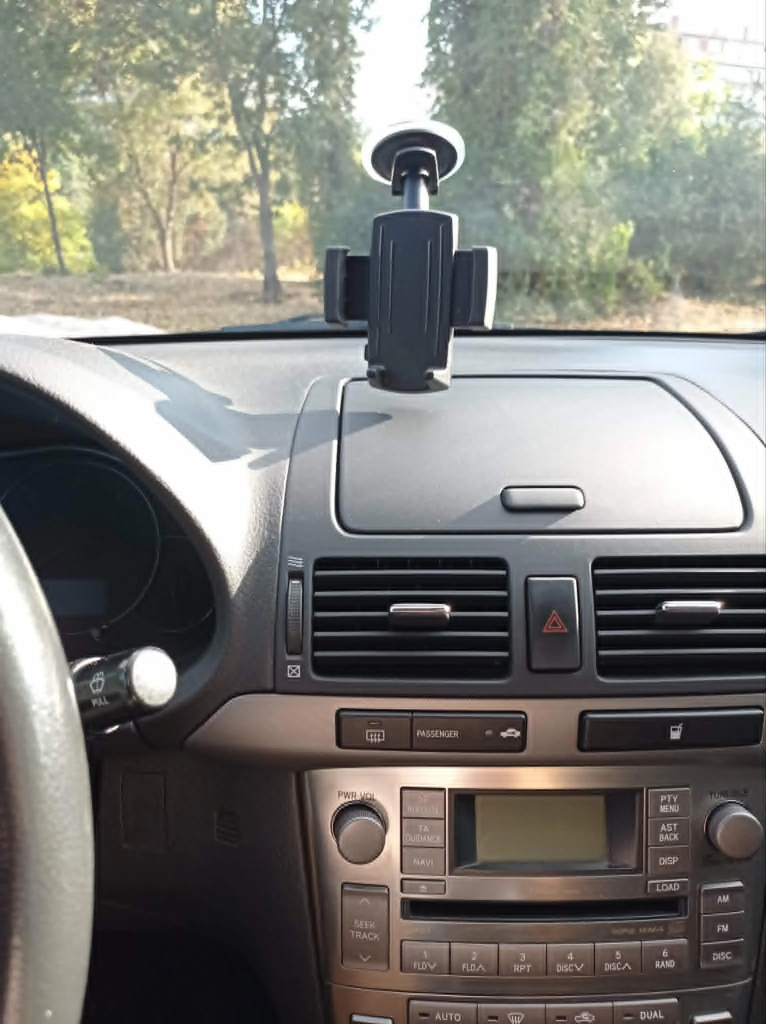 Toyota Avensis travel, снимка 2 - Автомобили и джипове - 55106160