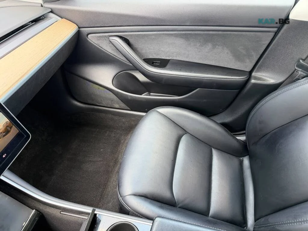 Tesla Model 3 2018 * АвтоКредит * (Цена до БГ), снимка 17 - Автомобили и джипове - 55382149