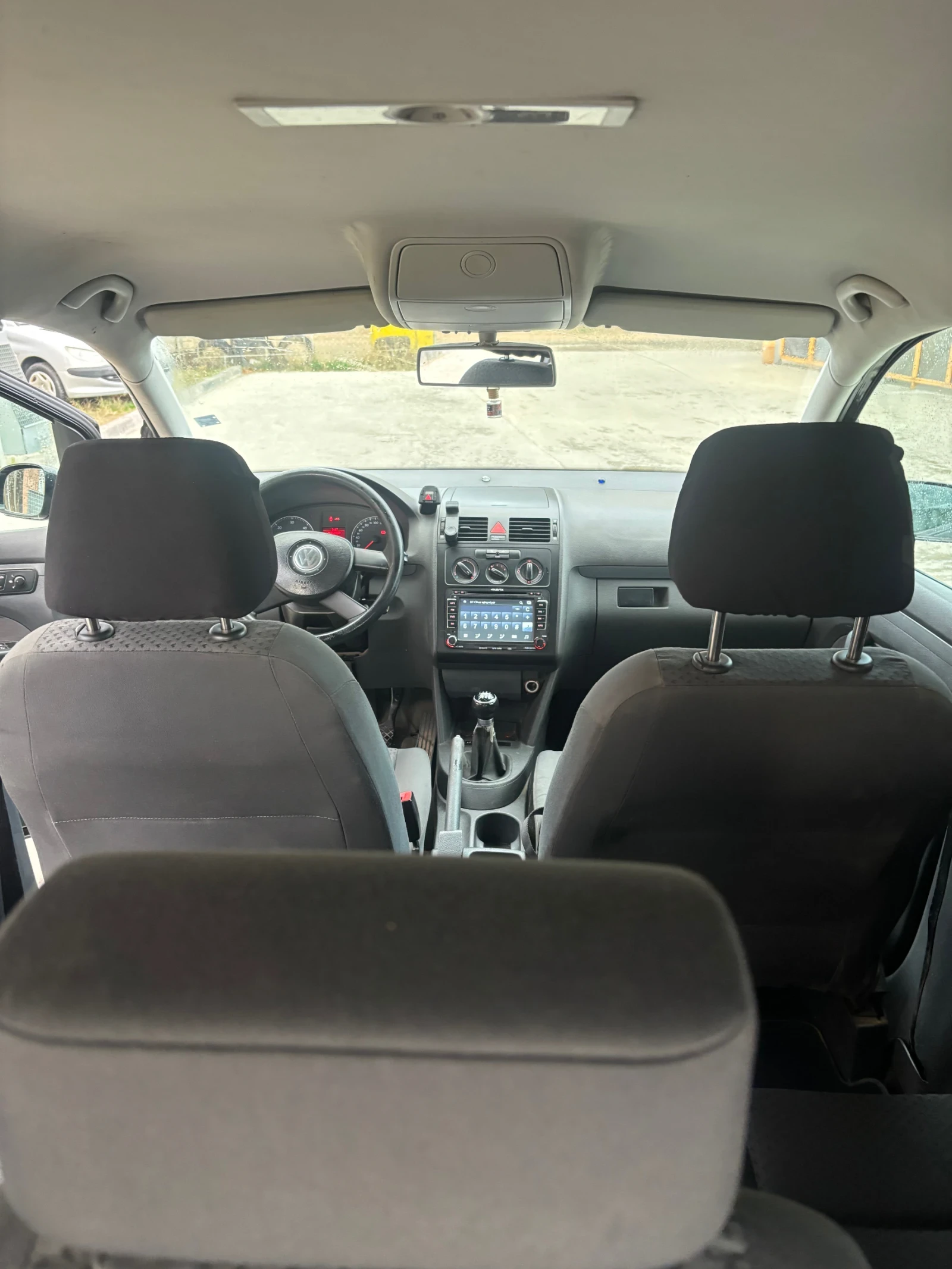 VW Touran 1.9 TDI, снимка 12 - Автомобили и джипове - 56725873