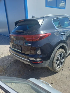 Kia Sportage 1.6crdi хибрид НА ЧАСТИ, снимка 4