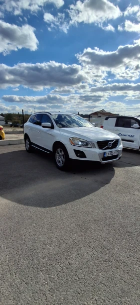 Volvo XC60, снимка 2