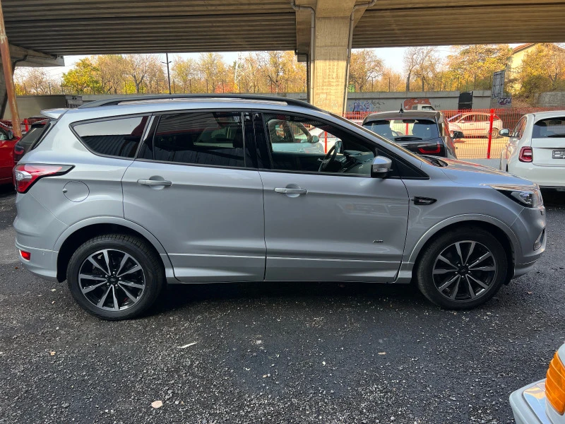 Ford Kuga ST-Line 2.0 TDCi AWD Pano Navi Kamera LED, снимка 5 - Автомобили и джипове - 38439520