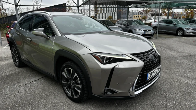 Lexus UX 250h Hybrid Гаранция, снимка 2 - Автомобили и джипове - 47992654