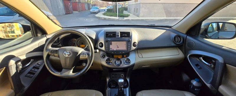 Toyota Rav4, снимка 9 - Автомобили и джипове - 48622138