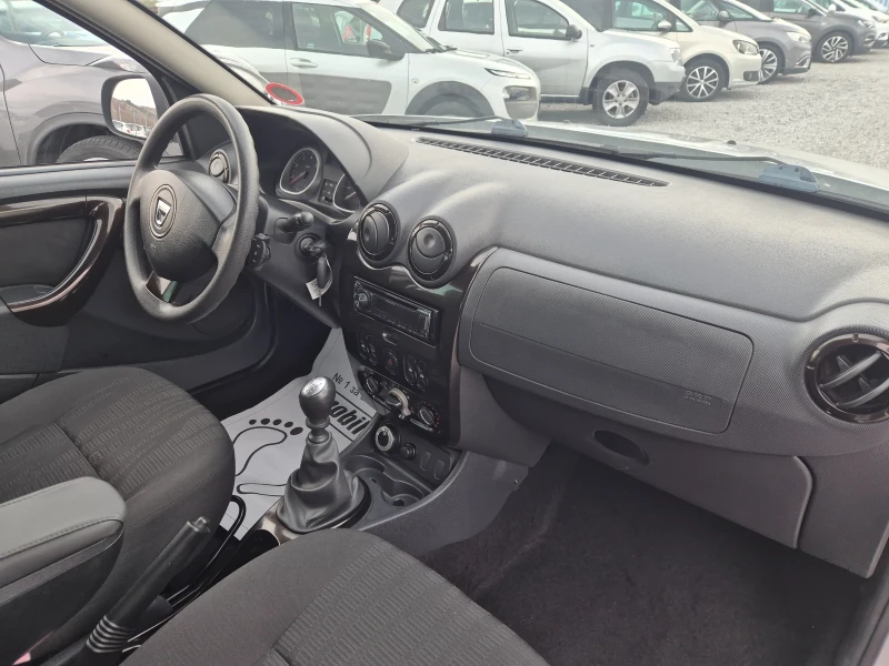 Dacia Duster 1.6 4x4, снимка 11 - Автомобили и джипове - 52655856
