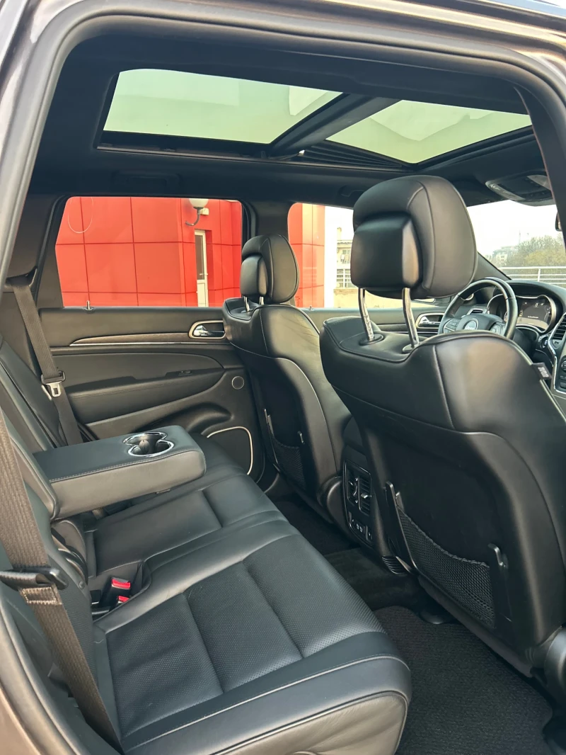 Jeep Grand cherokee 3.0 CRDI // SUMMIT // 8ZF, снимка 11 - Автомобили и джипове - 52825924
