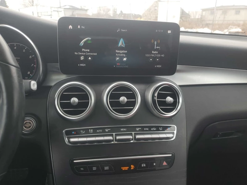 Mercedes-Benz GLC * 300 4MATIC SUV * CARFAX * ЦЕНА ДО БГ, снимка 9 - Автомобили и джипове - 52827439