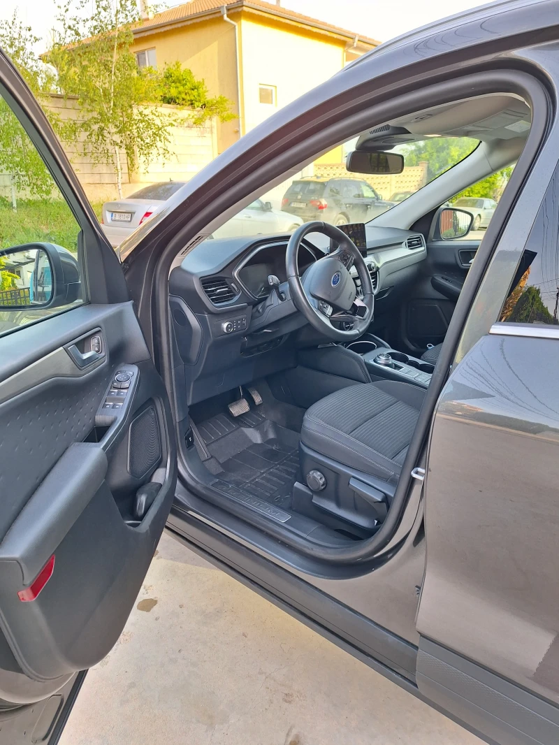 Ford Kuga Titanium, снимка 8 - Автомобили и джипове - 53047237