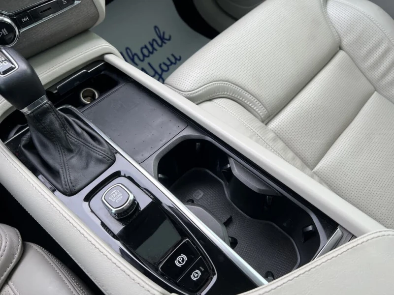 Volvo Xc90 T6 Inscription 6-Passenger AWD, снимка 11 - Автомобили и джипове - 53537128