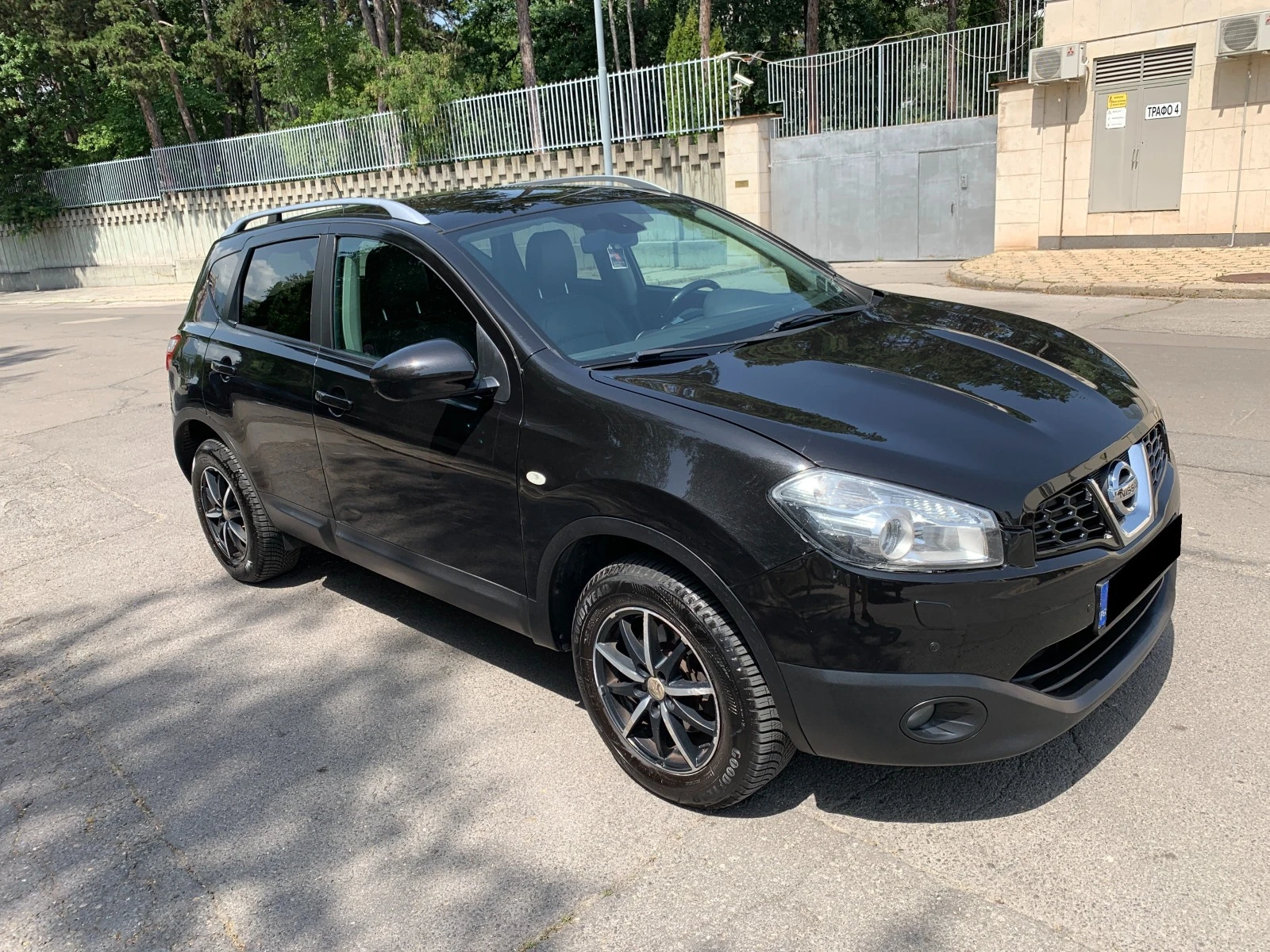 Nissan Qashqai 2.0i 4WD - изображение 7