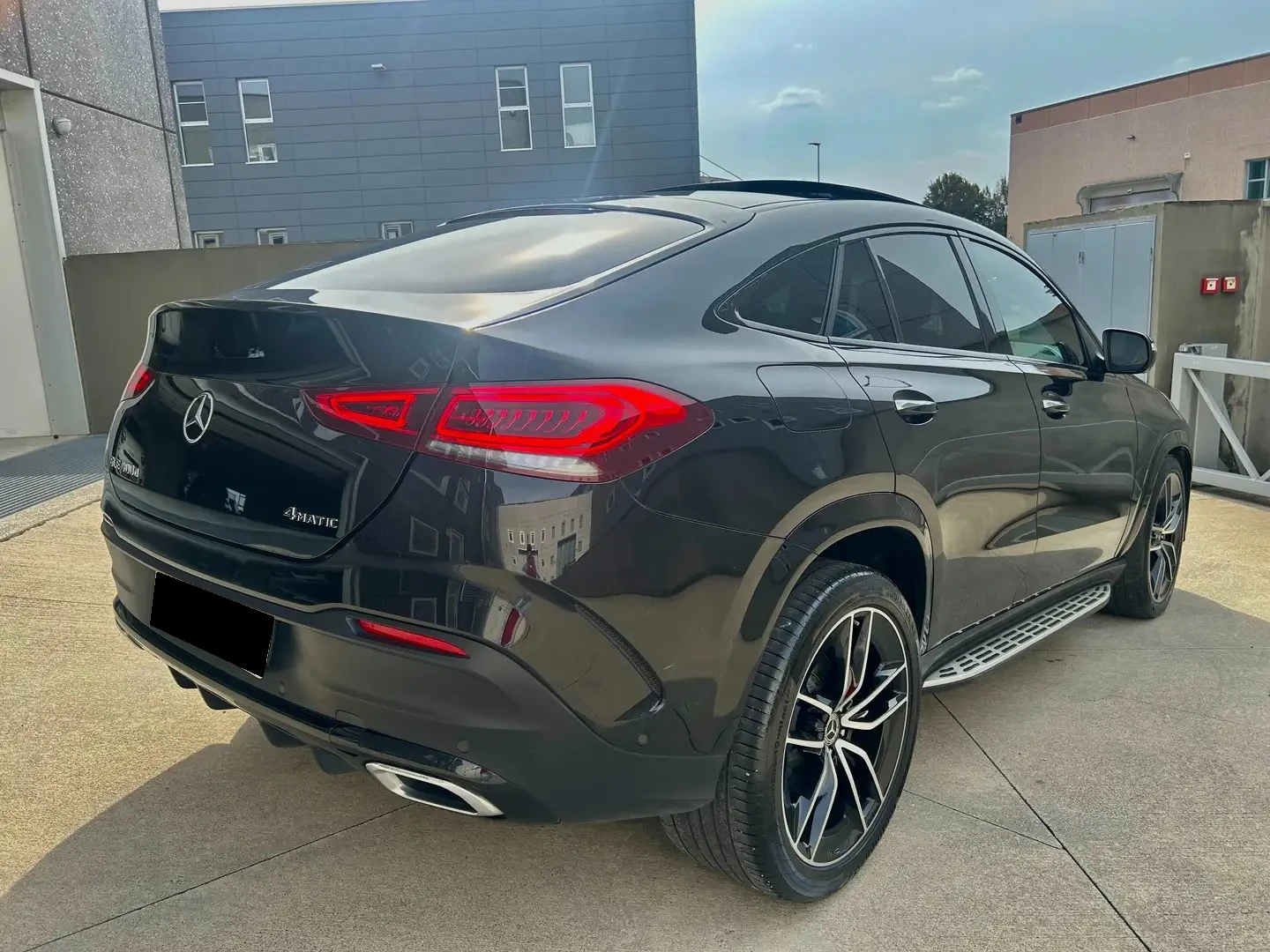 Mercedes-Benz GLE 400 d Coupe 4Matic AMG-Line - изображение 4