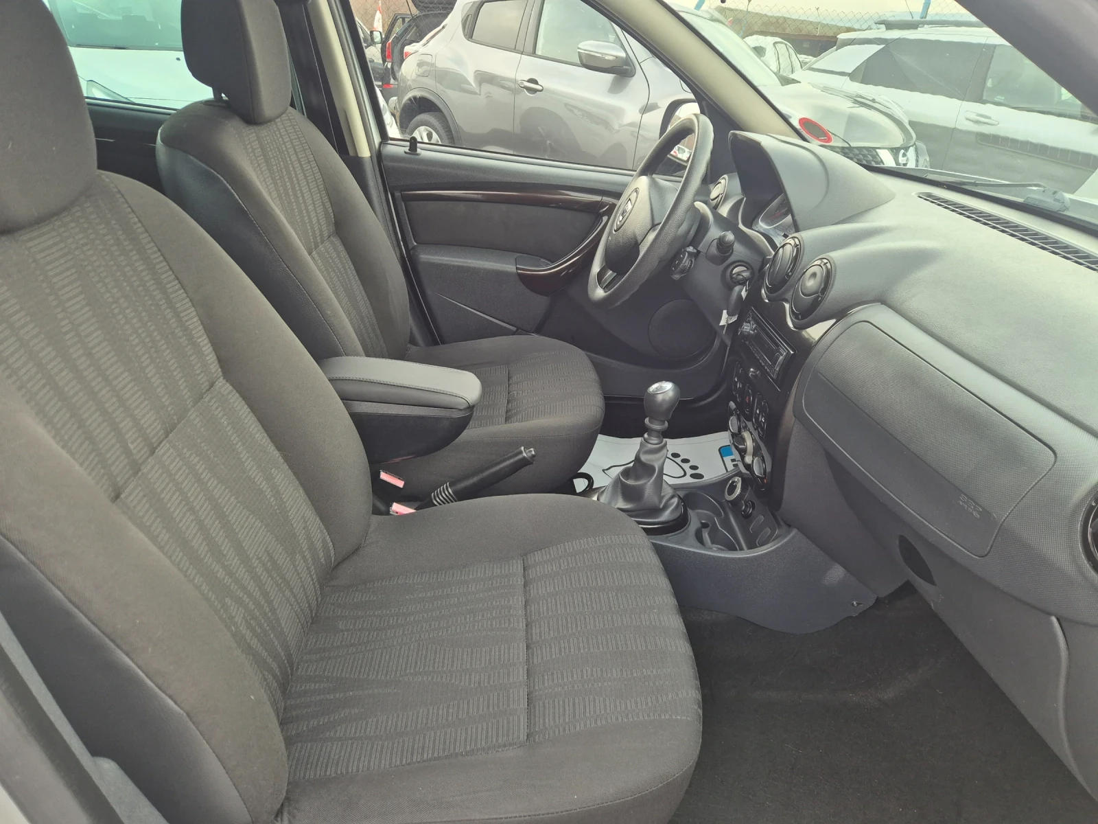 Dacia Duster 1.6 4x4 | Mobile.bg   12