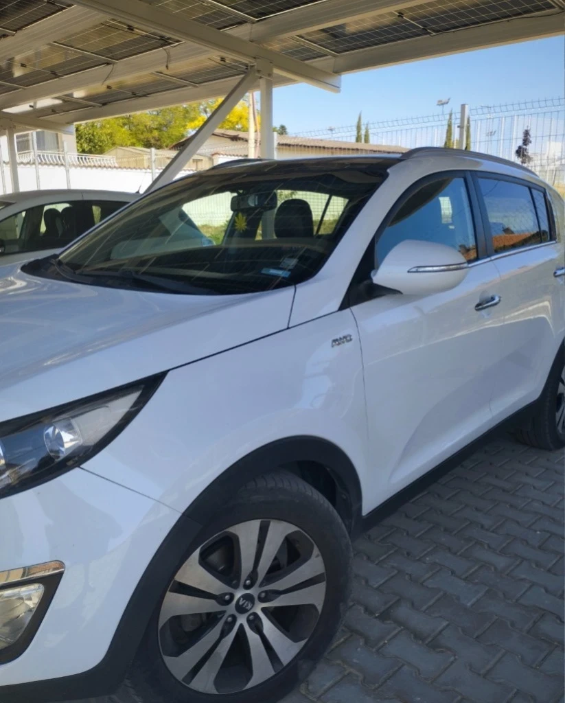 Kia Sportage 2.0 CRDI AWD, снимка 2 - Автомобили и джипове - 53597063
