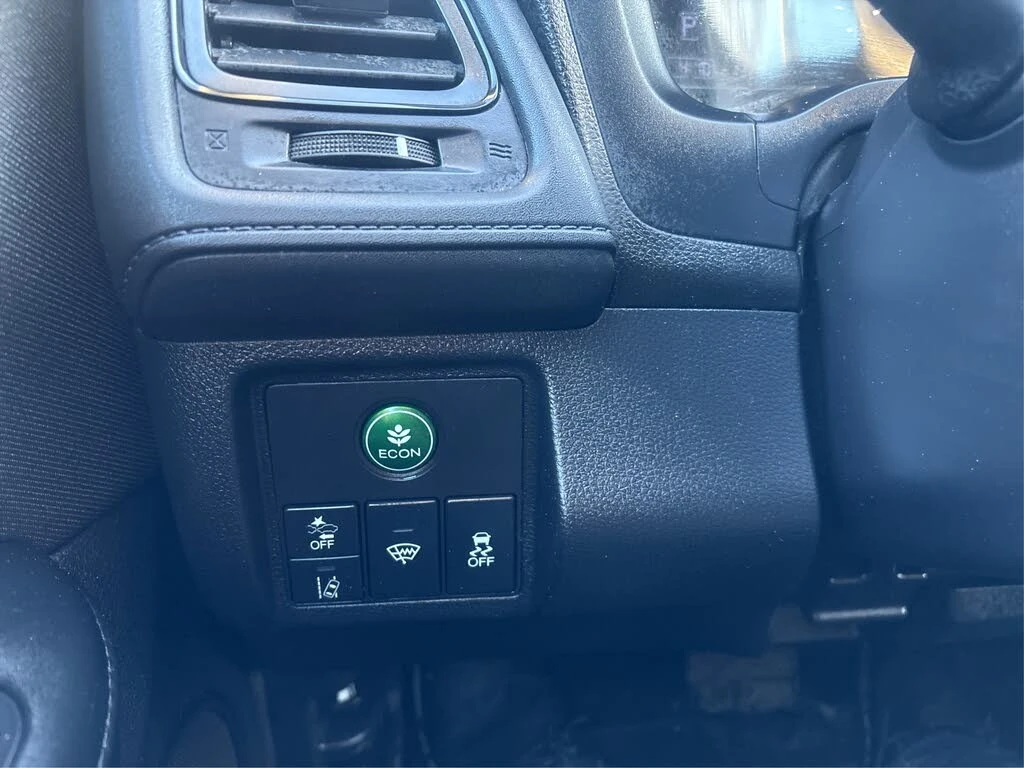 Honda Hr-v LX* AWD* АвтоКредит* (ЦЕНА ДО БГ), снимка 14 - Автомобили и джипове - 54113460