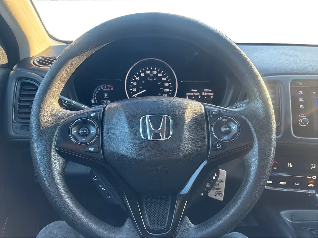 Honda Hr-v LX* AWD* АвтоКредит* (ЦЕНА ДО БГ), снимка 13 - Автомобили и джипове - 54113460
