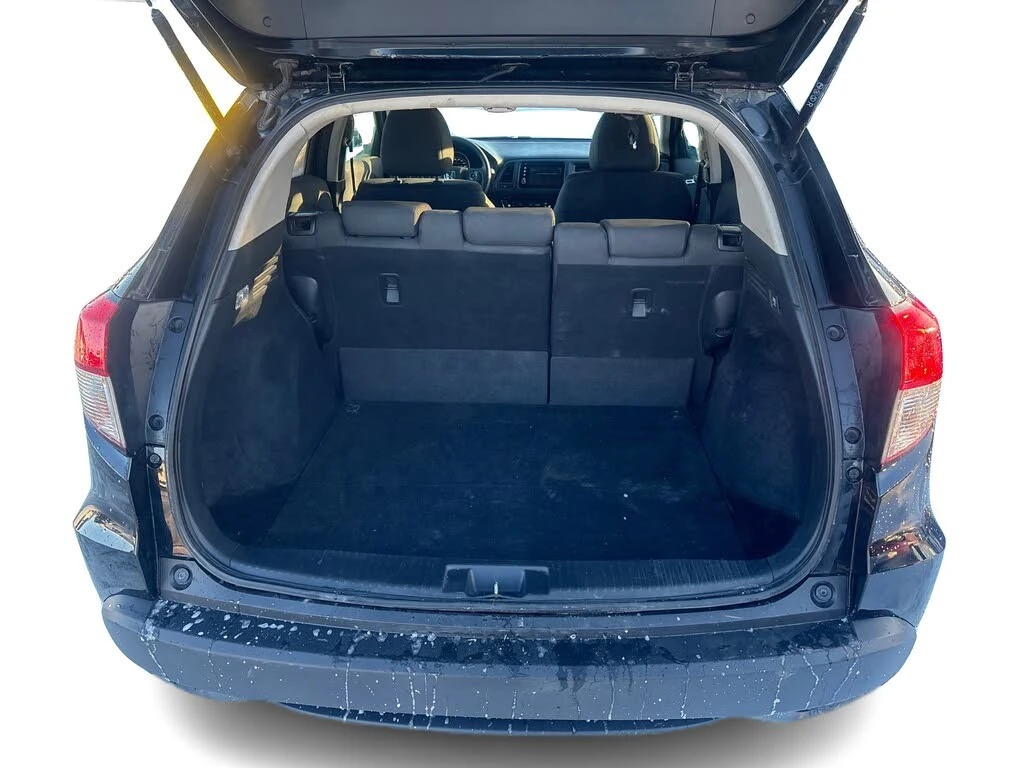 Honda Hr-v LX* AWD* АвтоКредит* (ЦЕНА ДО БГ), снимка 10 - Автомобили и джипове - 54113460