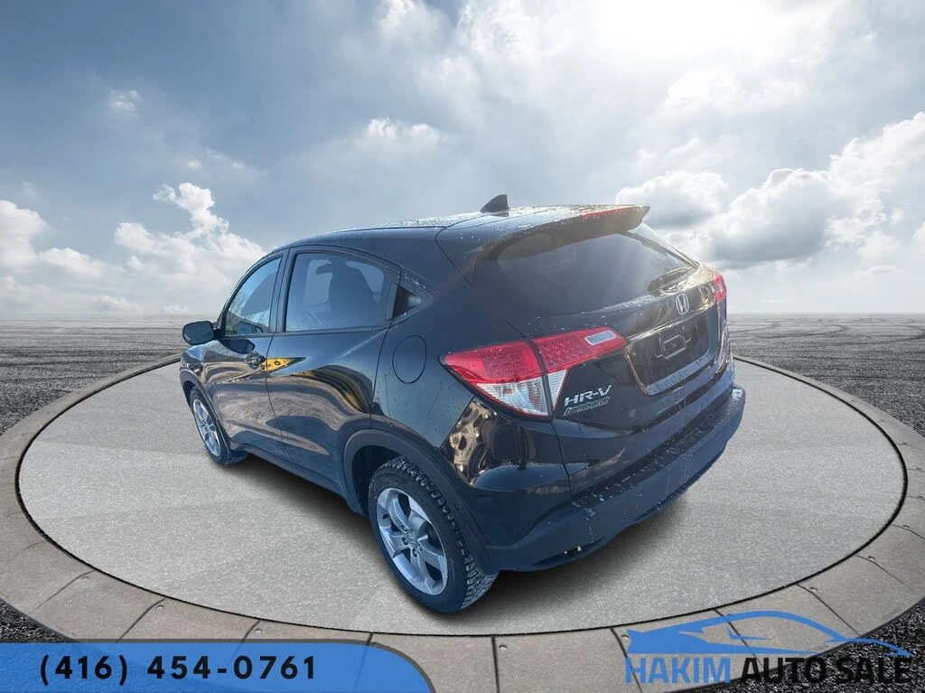 Honda Hr-v LX* AWD* АвтоКредит* (ЦЕНА ДО БГ), снимка 5 - Автомобили и джипове - 54113460