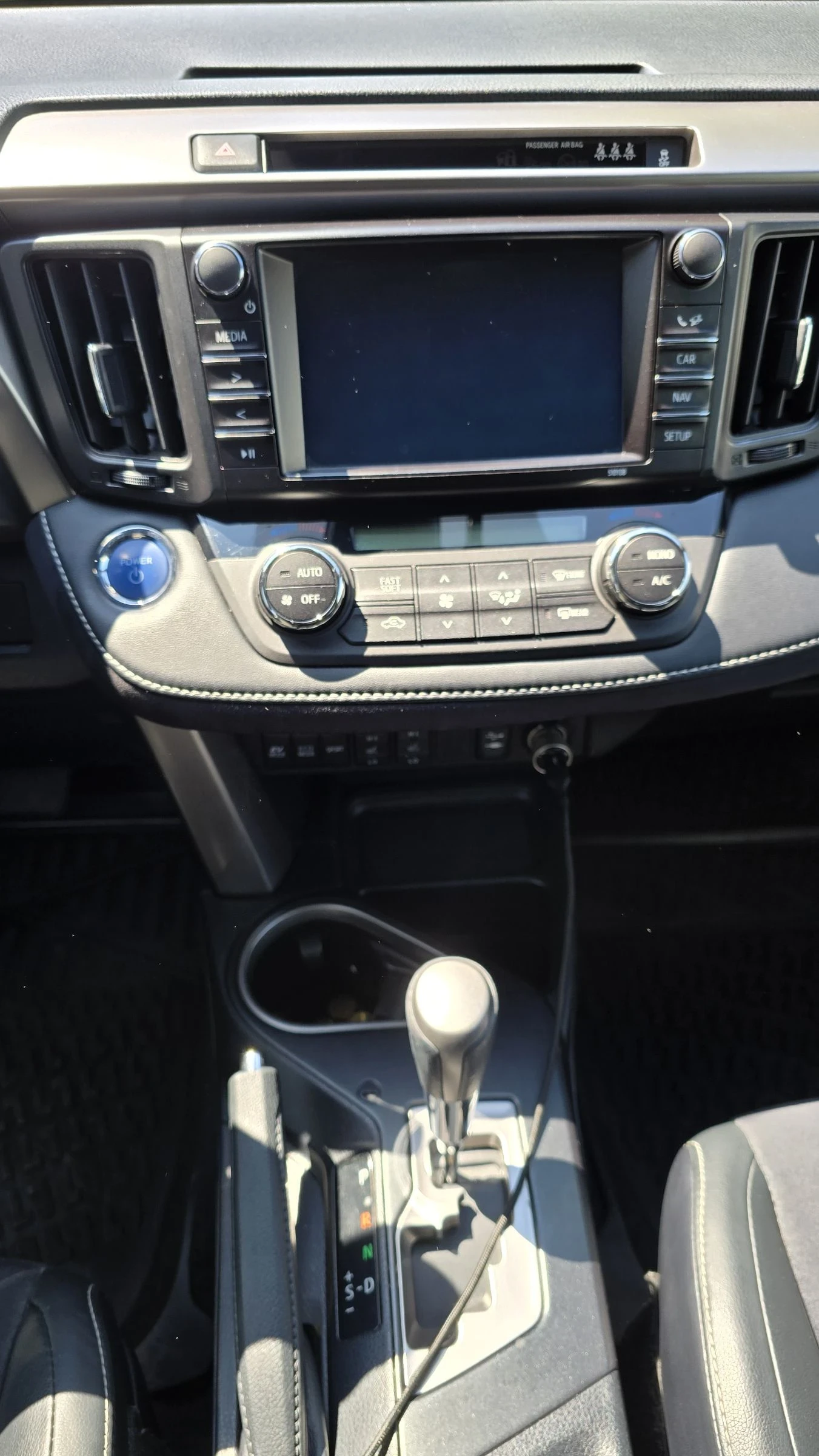 Toyota Rav4 2.5 vvti Hybrid ! Лизинг!, снимка 9 - Автомобили и джипове - 54491465