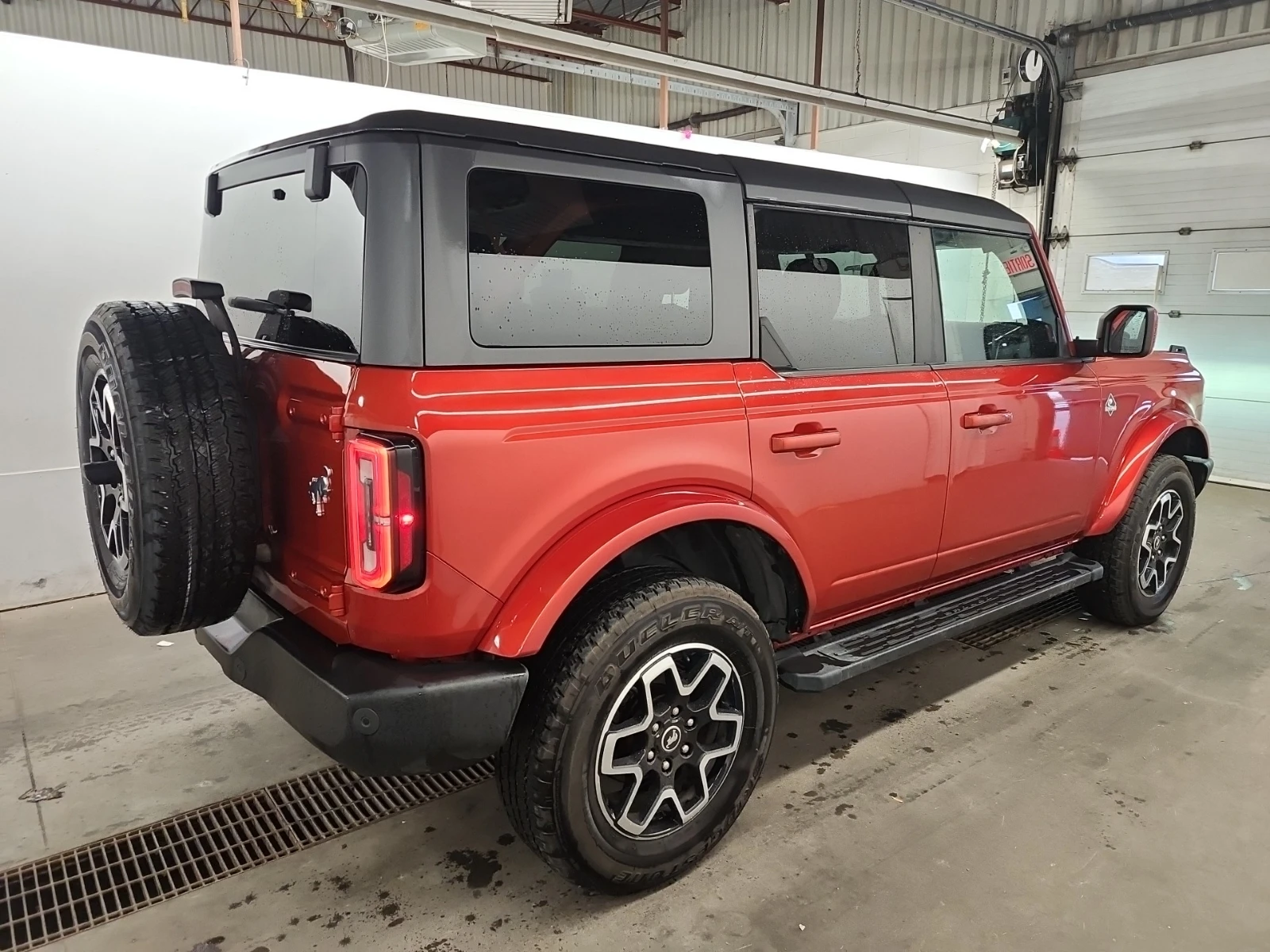 Ford Bronco OUTER BANKS, снимка 5 - Автомобили и джипове - 54556661