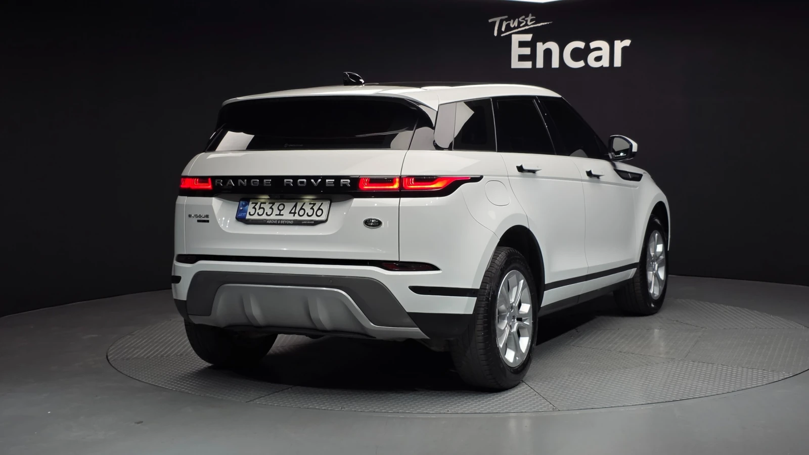 Land Rover Range Rover Evoque D150 S | PANORAMA | LED | NAVI | HEATED STEERING, снимка 2 - Автомобили и джипове - 54755885