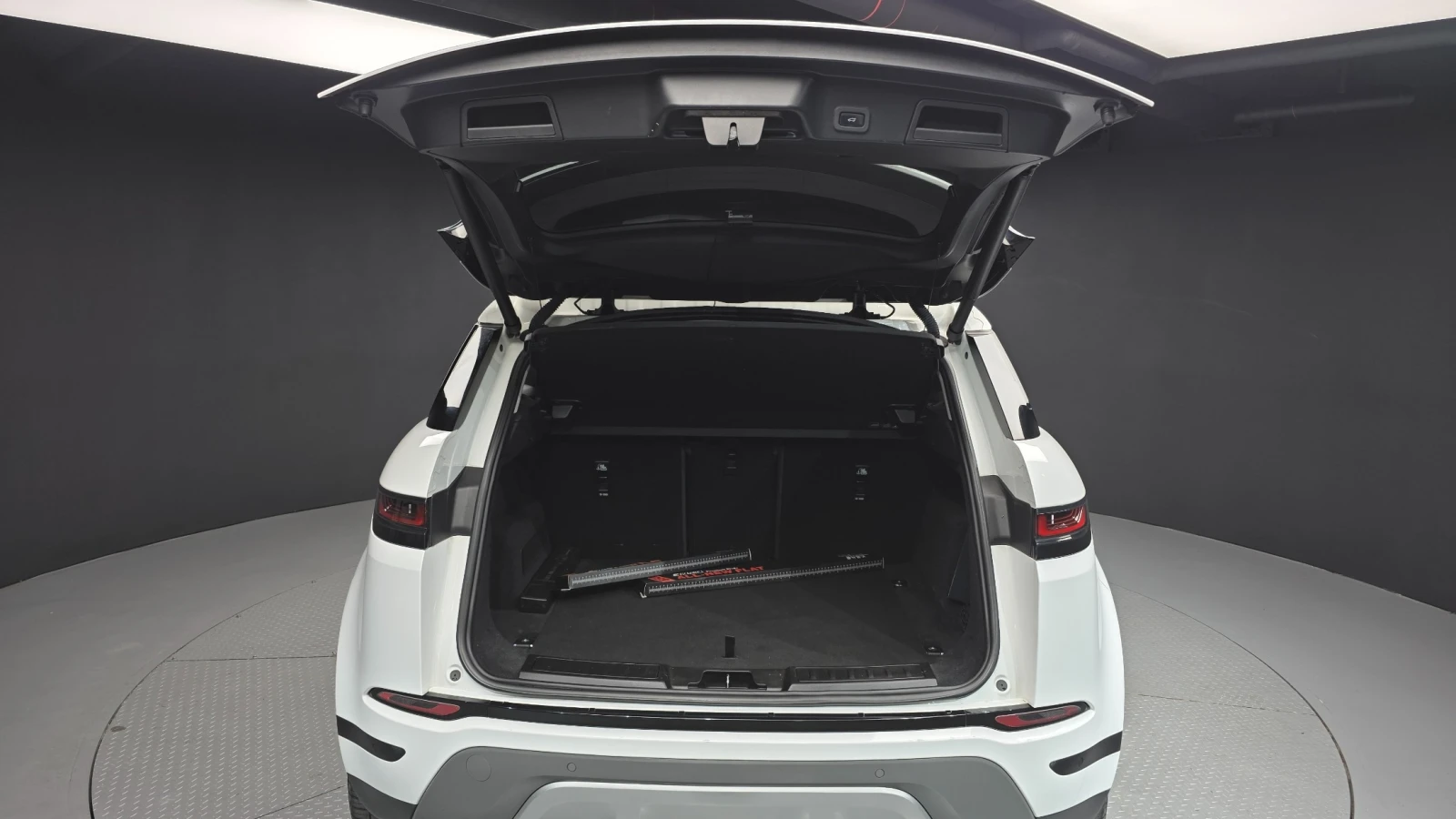 Land Rover Range Rover Evoque D150 S | PANORAMA | LED | NAVI | HEATED STEERING, снимка 14 - Автомобили и джипове - 54755885