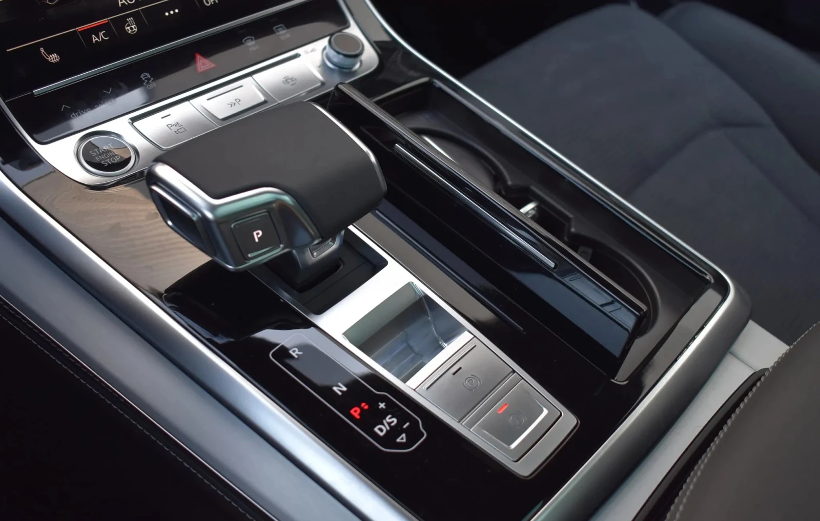 Audi Q8 50TDI Quattro S-Line, снимка 7 - Автомобили и джипове - 55019378
