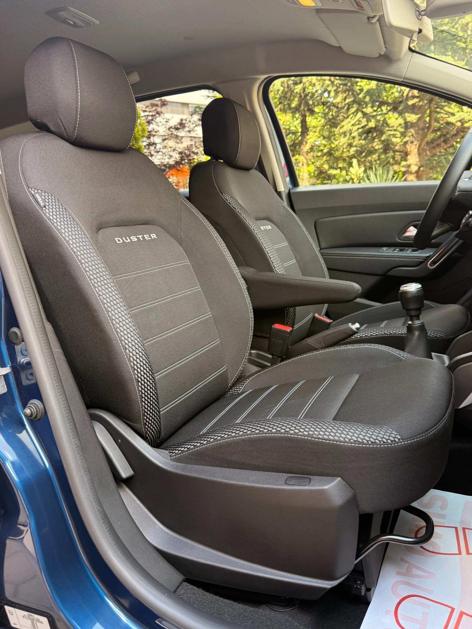 Dacia Duster 1.5DCI* 106000км* FULL* , снимка 14 - Автомобили и джипове - 55067578