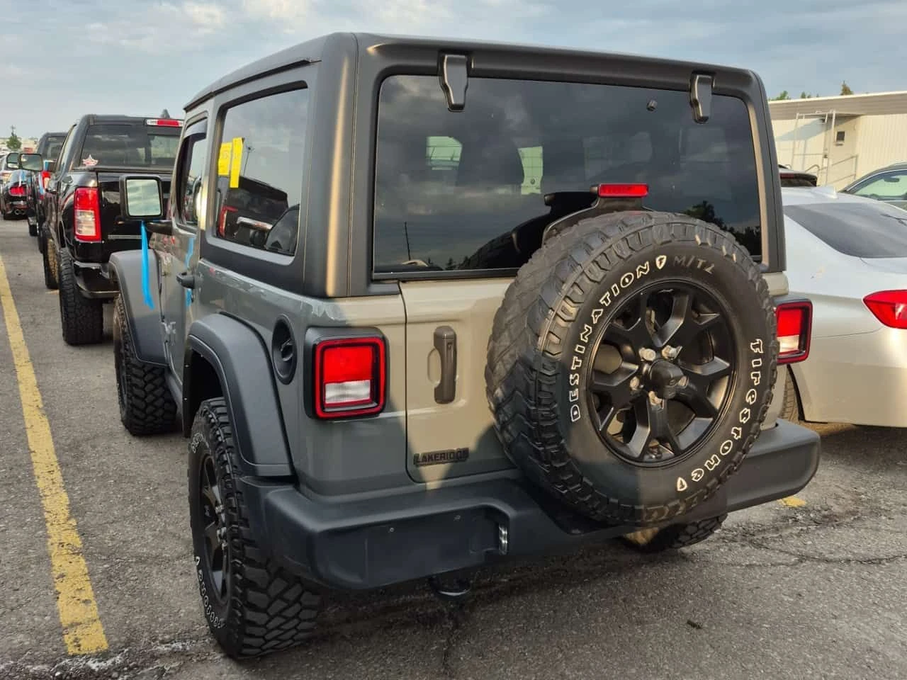 Jeep Wrangler  WILLYS / CARFAX / ЦЕНА ДО БЪЛГАРИЯ , снимка 4 - Автомобили и джипове - 55281980