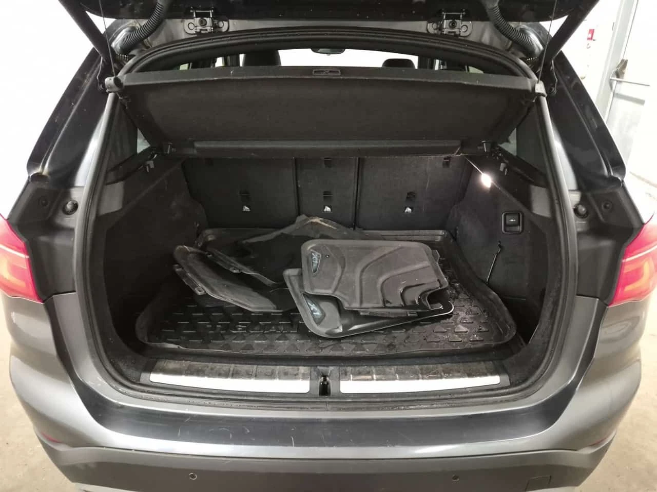 BMW X1 XDRIVE28I/СARFAX/ПОДГРЕВ/ПАНО/ПАМЕТ, снимка 14 - Автомобили и джипове - 55451376