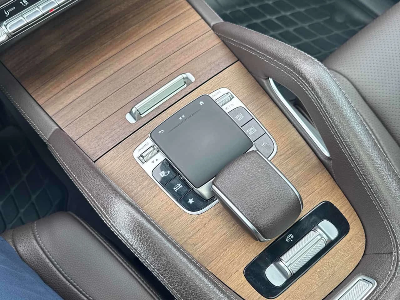 Mercedes-Benz GLE 450 DISTRONIC* BURMESTER* 360* , снимка 13 - Автомобили и джипове - 55480974