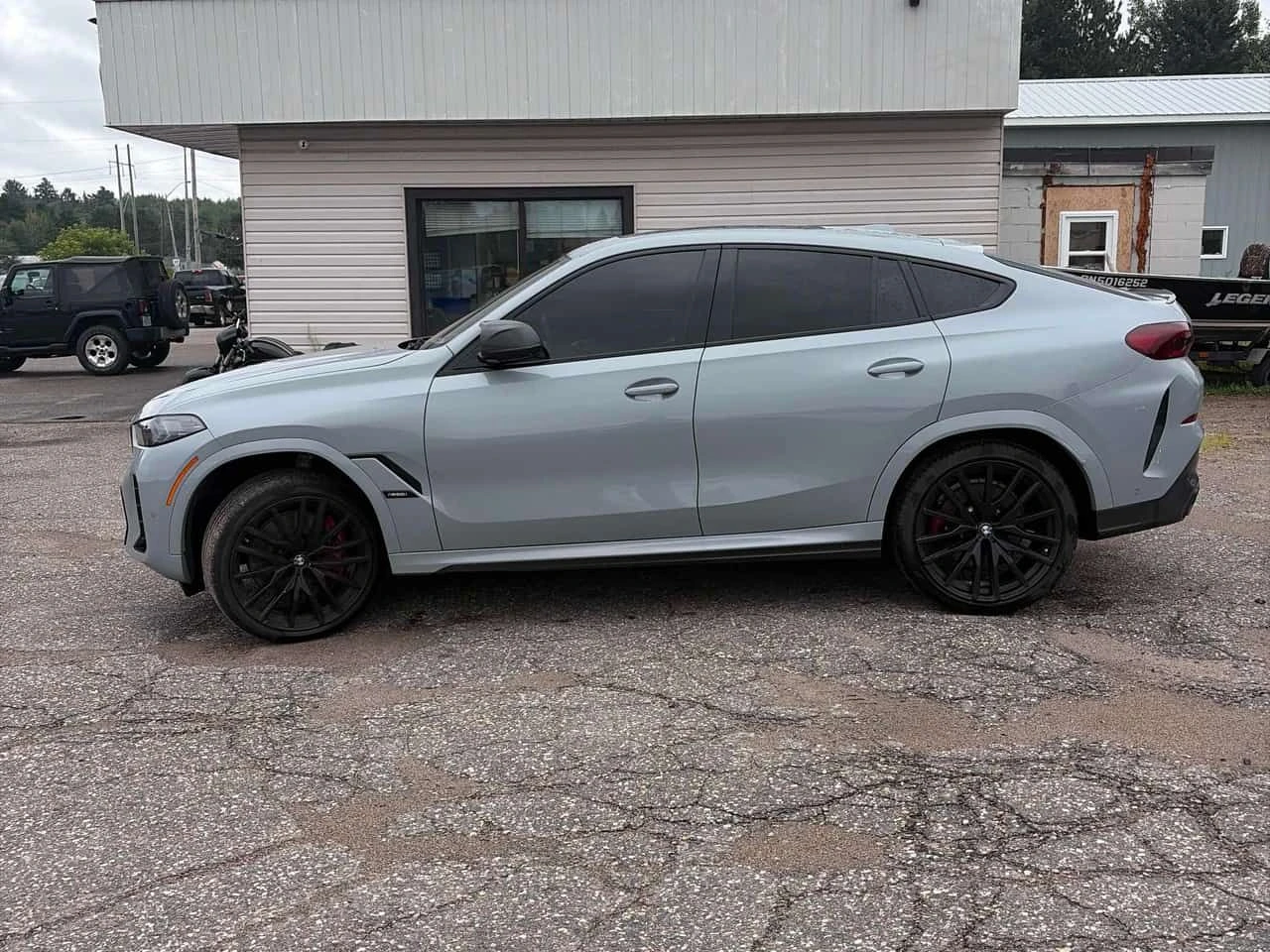 BMW X6 * M60i xDrive * АВТОКРЕДИТ БЕЗ ПЪРВОНАЧАЛНА ВНОСКА, снимка 2 - Автомобили и джипове - 55572805