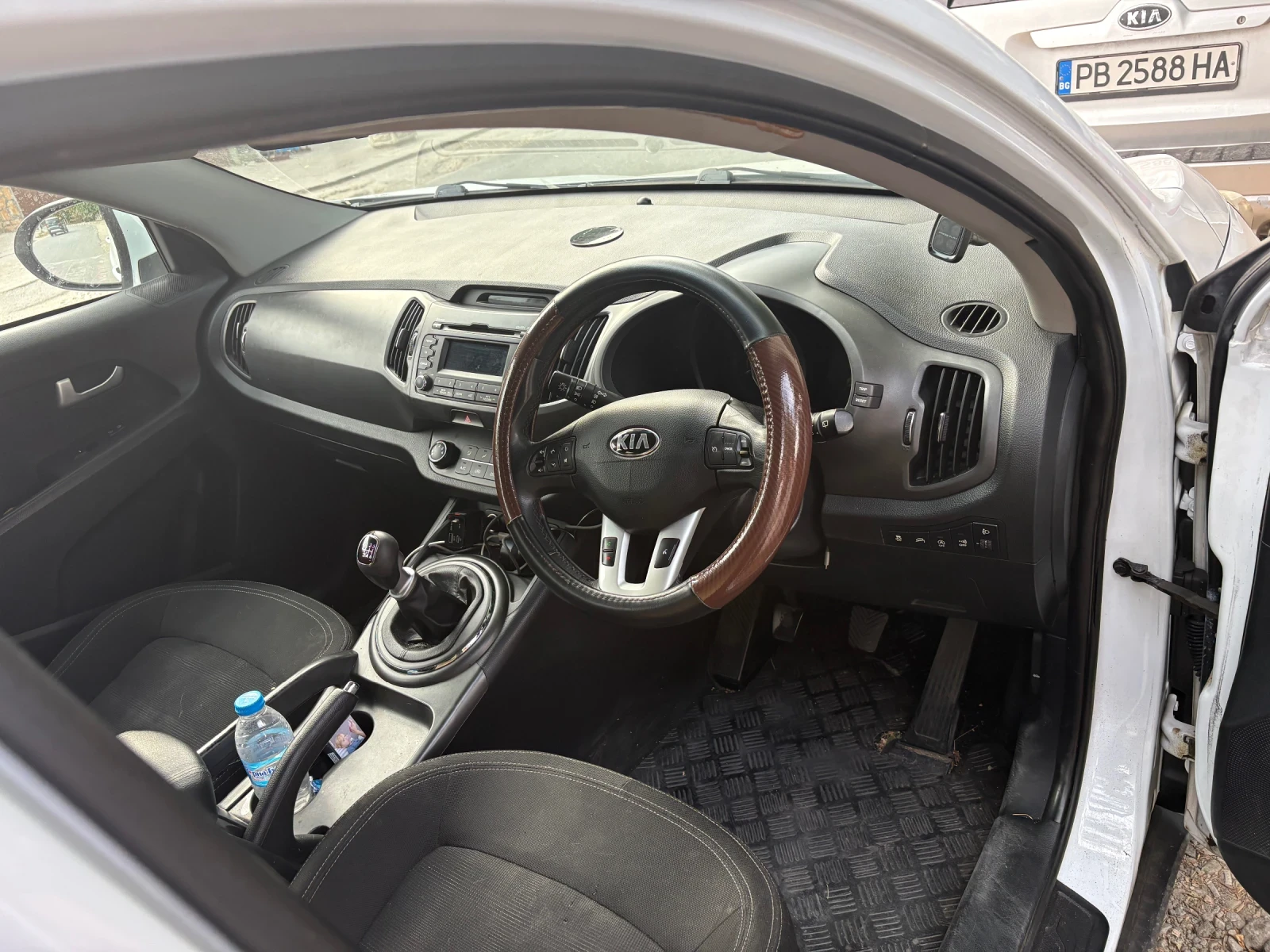 Kia Sportage, снимка 10 - Автомобили и джипове - 55930388
