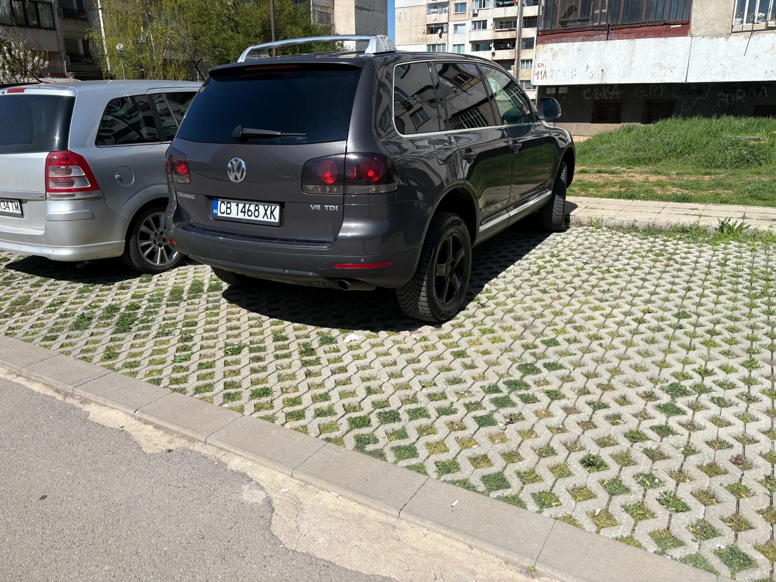 VW Touareg, снимка 9 - Автомобили и джипове - 56480404