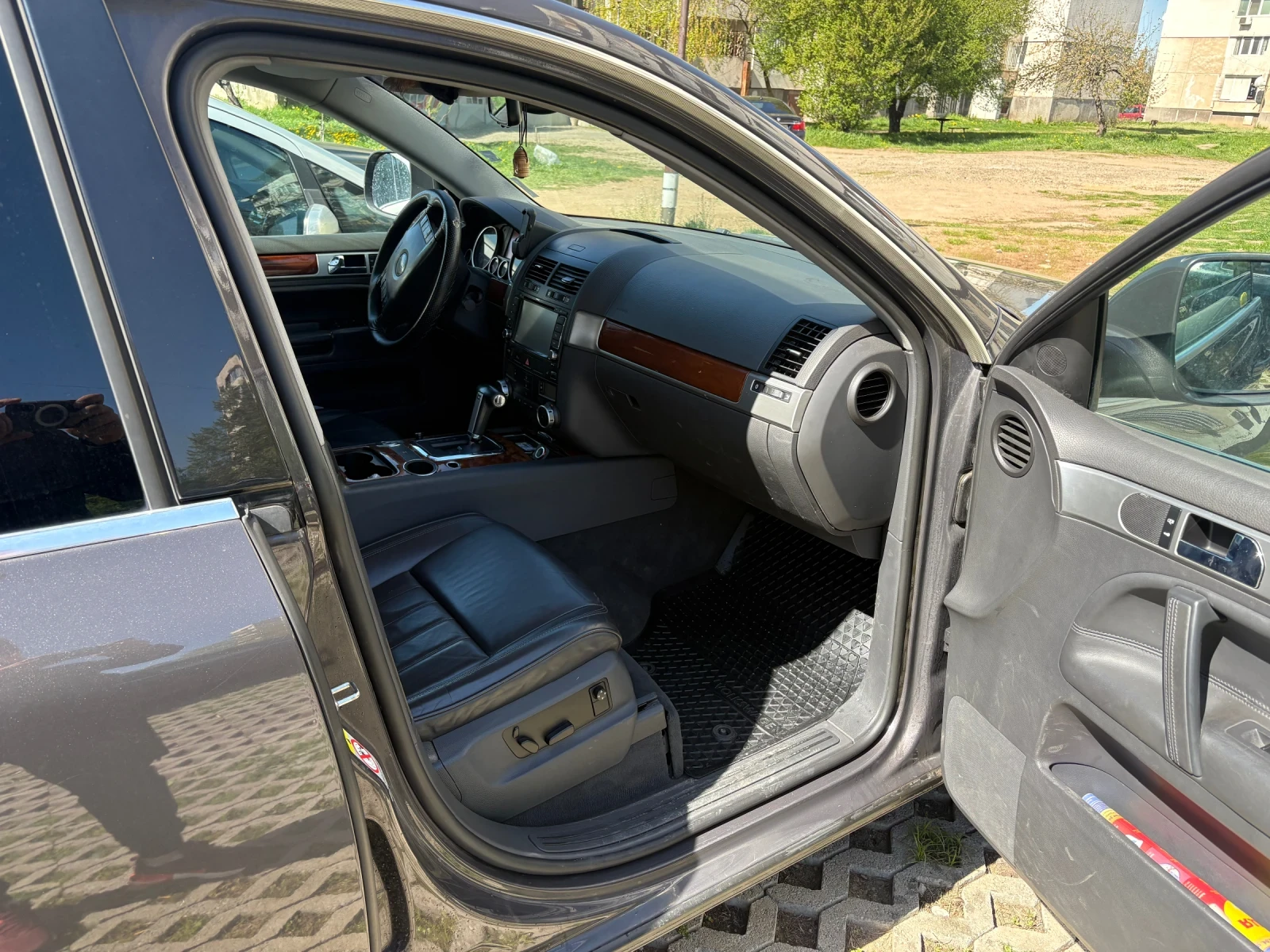 VW Touareg, снимка 5 - Автомобили и джипове - 56480404