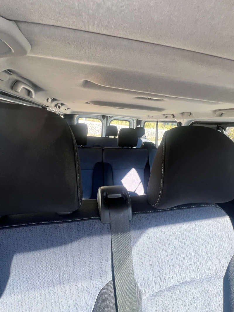 Opel Vivaro Дълга база 1.6 BiTurbo 125k.c 8+ 1, БАРТЕР, снимка 13 - Бусове и автобуси - 52181984