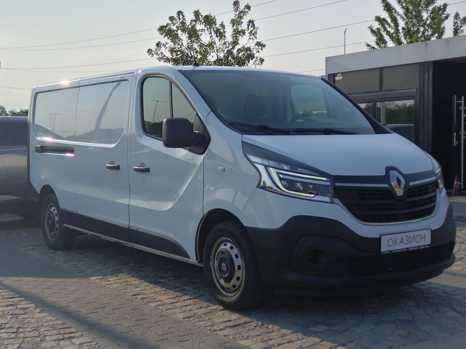 Renault Trafic 2.0 dCi/120 к.с/Life - изображение 3