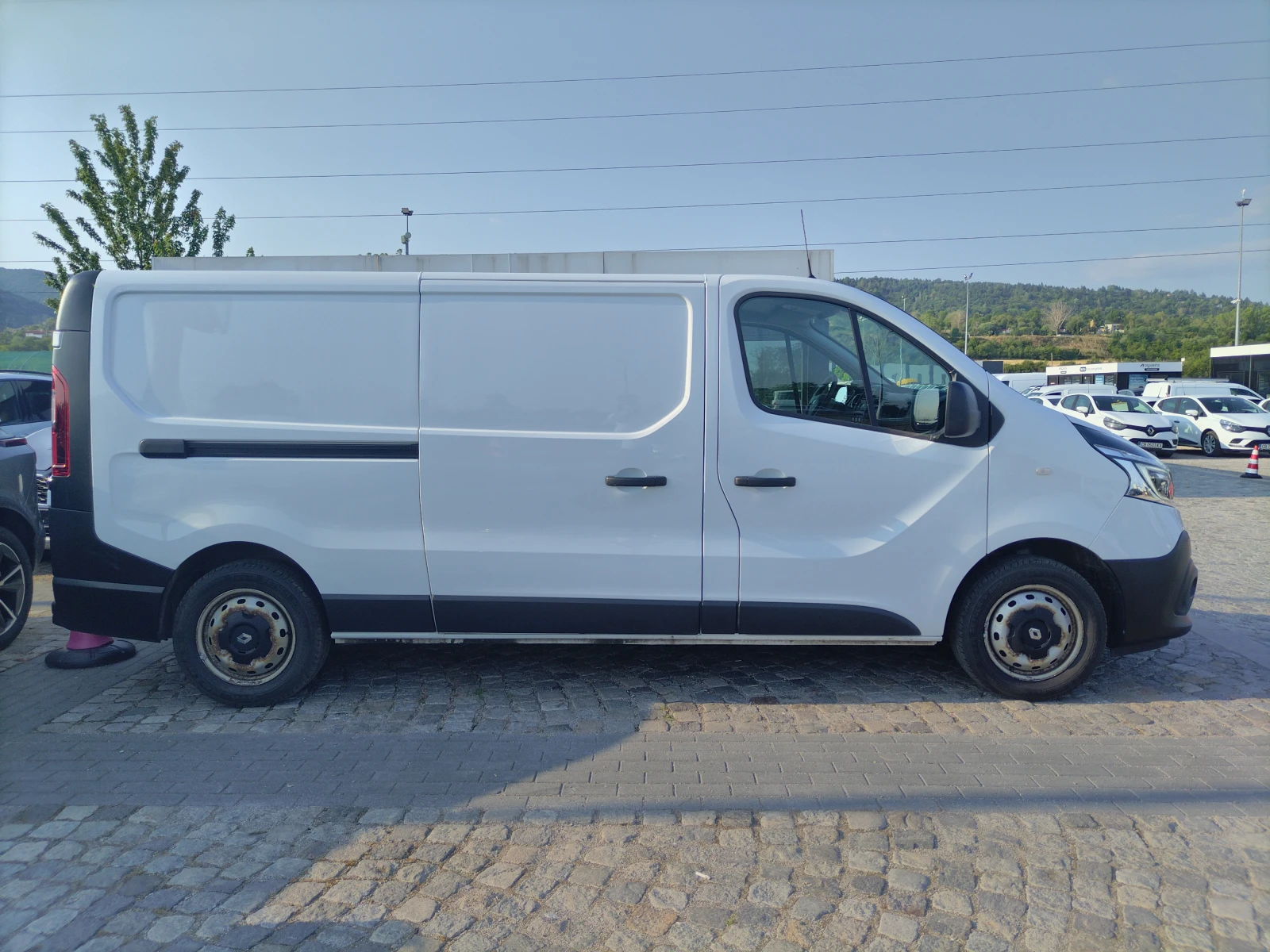 Renault Trafic 2.0 dCi/120 к.с/Life - изображение 4