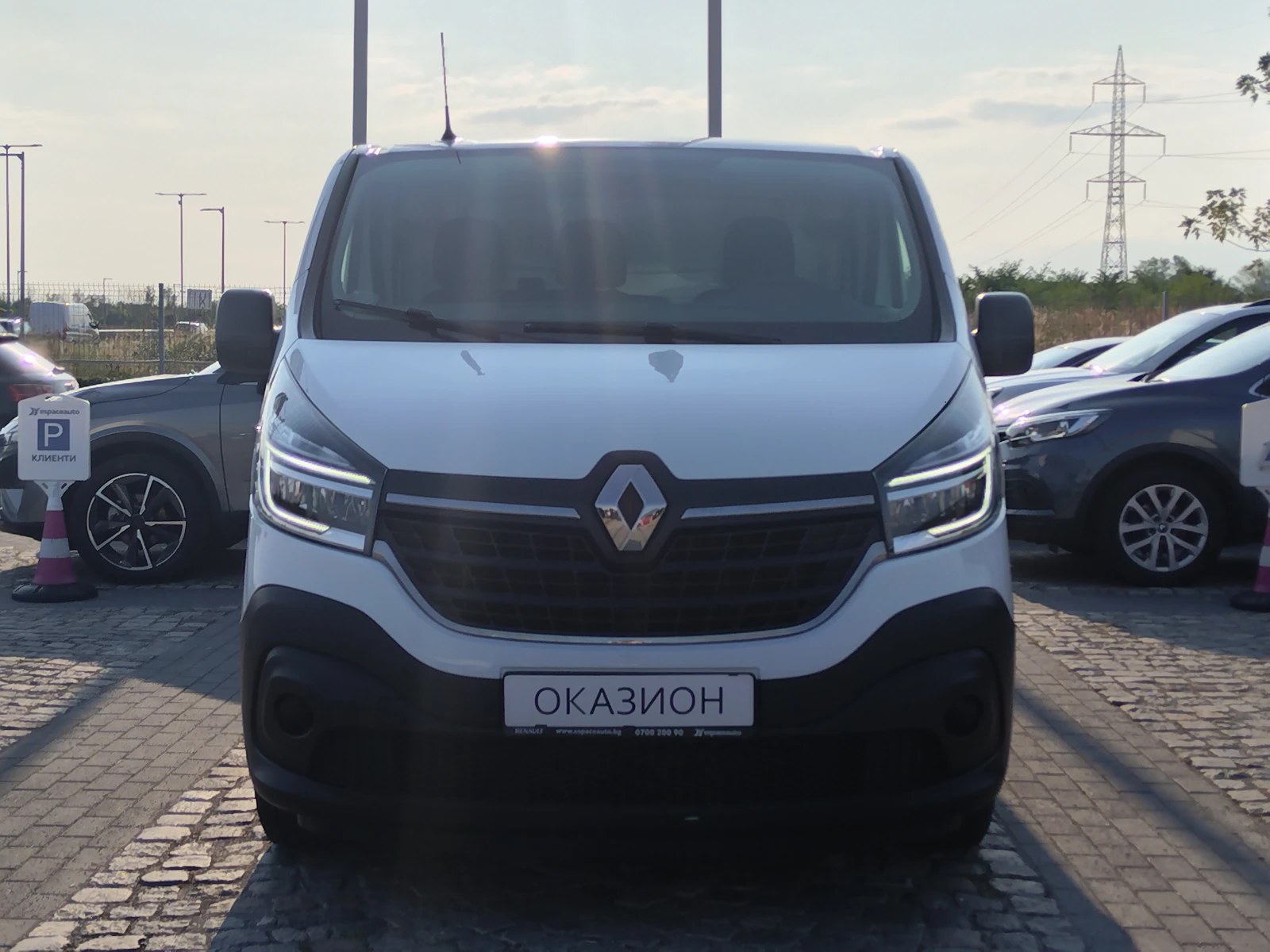 Renault Trafic 2.0 dCi/120 к.с/Life - изображение 2
